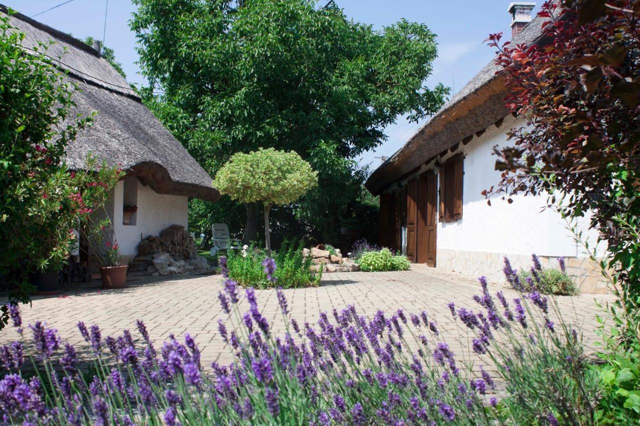 Sweet Cottage Vendeghaz Gyenesdiás Exterior photo