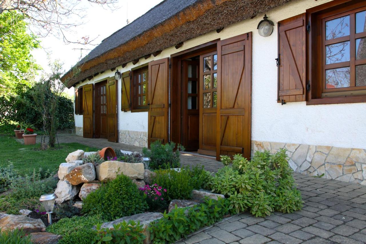 Sweet Cottage Vendeghaz Gyenesdiás Exterior photo